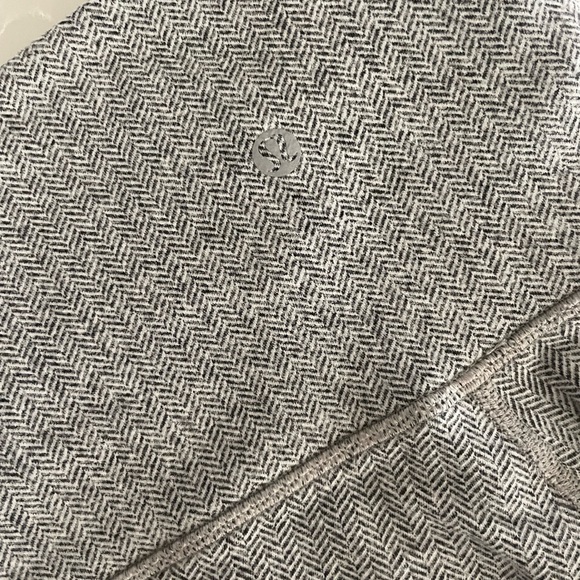 Lululemon Wunder Under 8 - Picture 2 of 3
